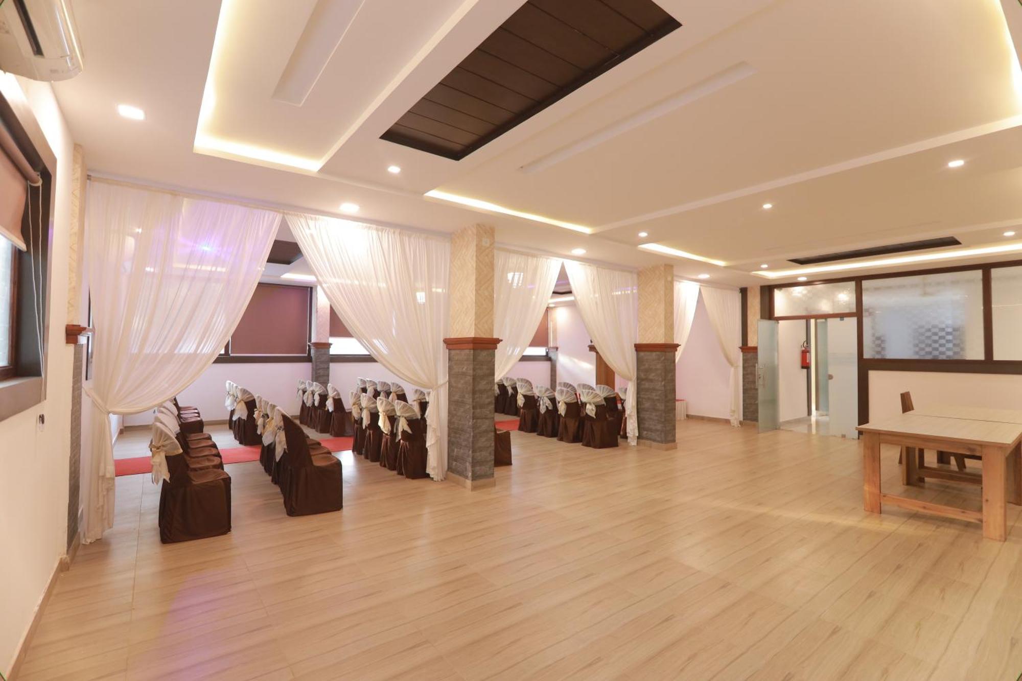 Opm Inn Payyannur Exterior photo